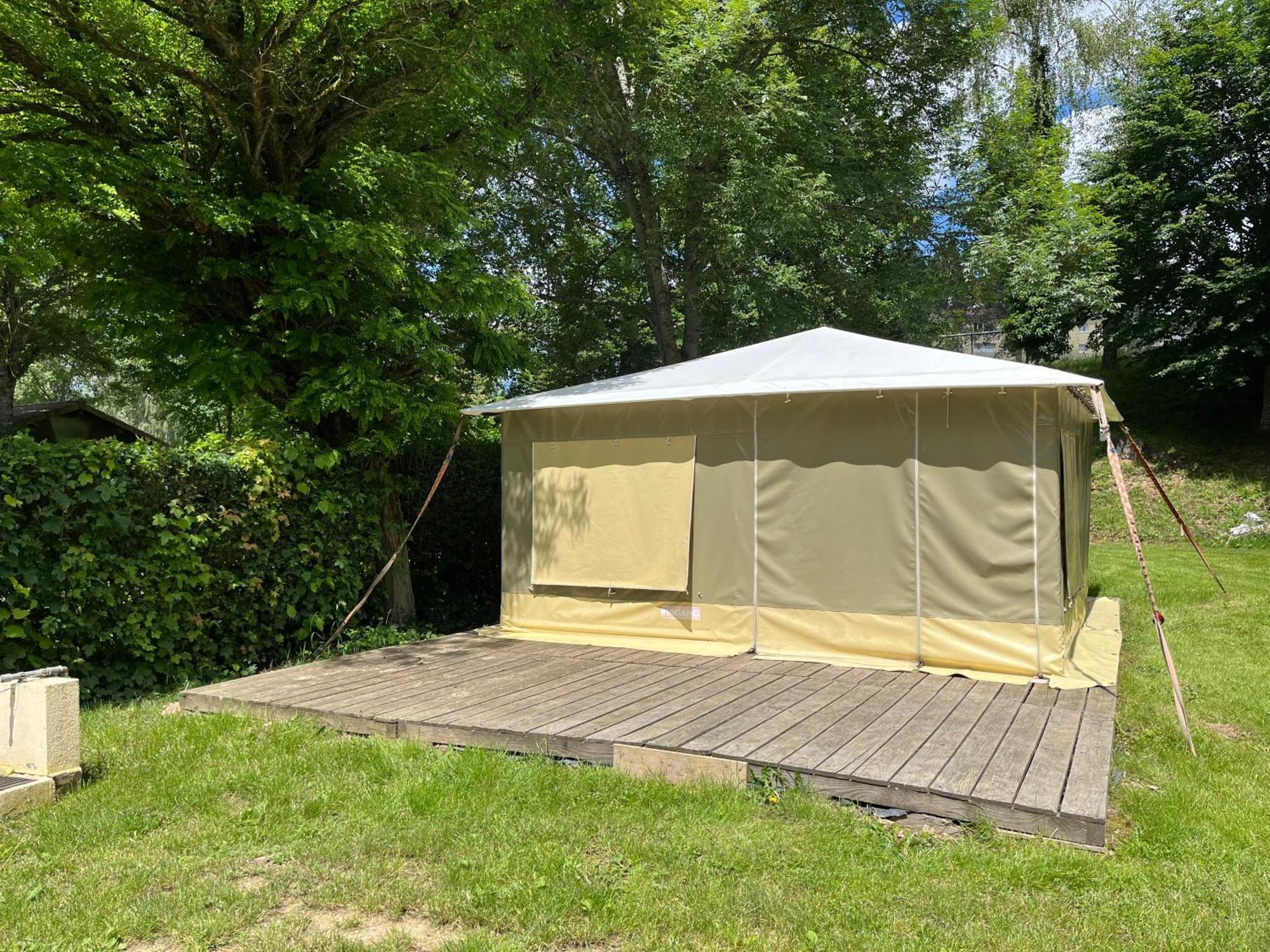 Camping De モンルイ・シュル・ロワール エクステリア 写真